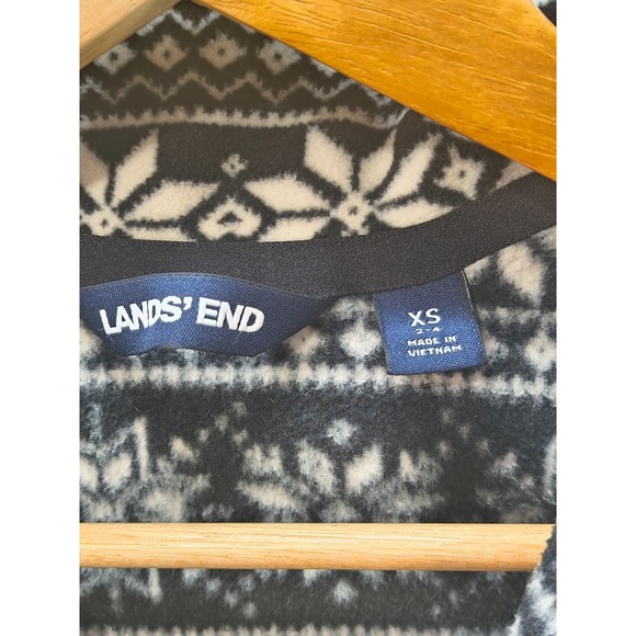 Land's End 1/4 Zip Pullover Fleece Women's Size XS Black & White Holiday Pattern - Picture 3 of 6